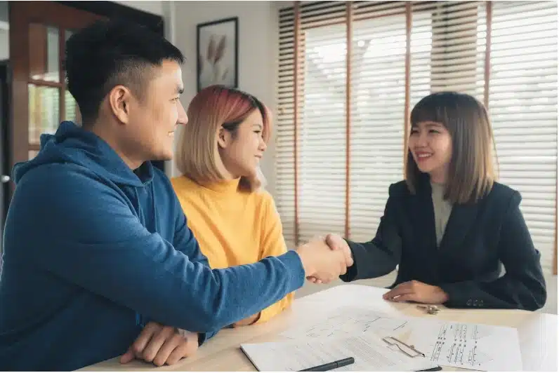 The Role of Real Estate Agents: Connecting Buyers and Sellers