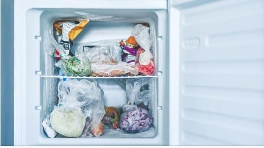 Freezer di Rumah Bocor? Ini 5 Penyebab dan Cara Mengatasinya